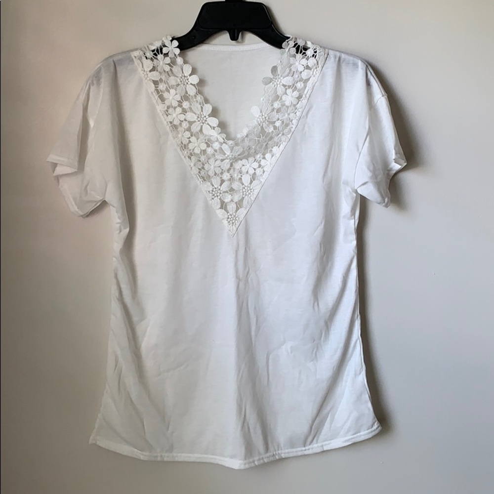 V-neck Tee with Floral Lace